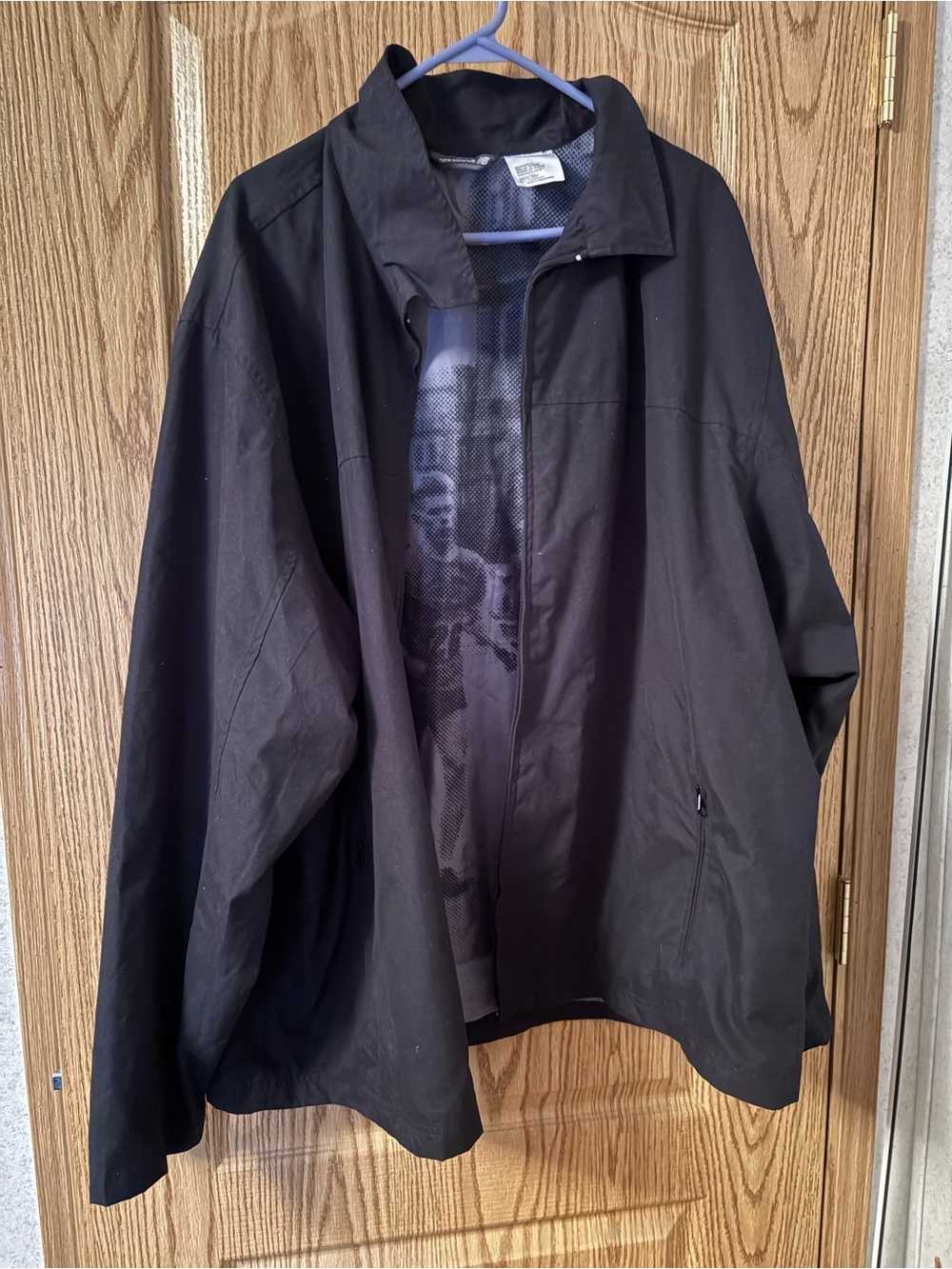 New Balance Black Women’s Lightweight Shirt Jacket with beautiful inside lining